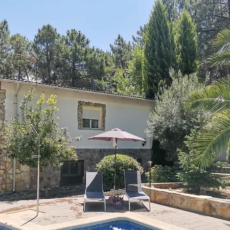 Villa Bonita Casa En El Bosque - El Tiemblo Exterior foto